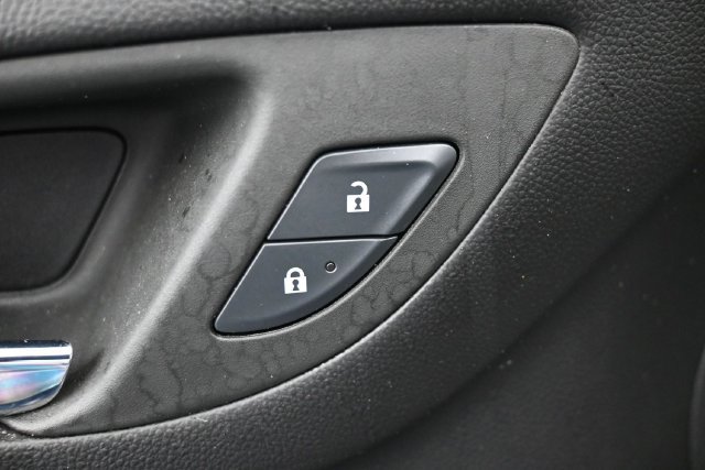 Used 2024 Chevrolet Equinox LT FWD image 14
