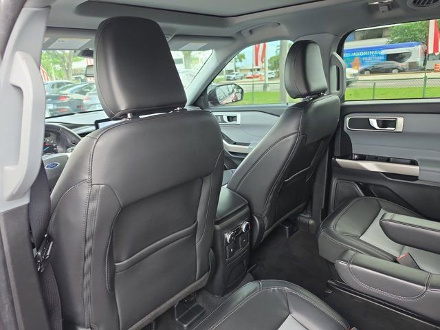 Certified 2023 Ford Explorer XLT w/ Equipment Group 202A image 15