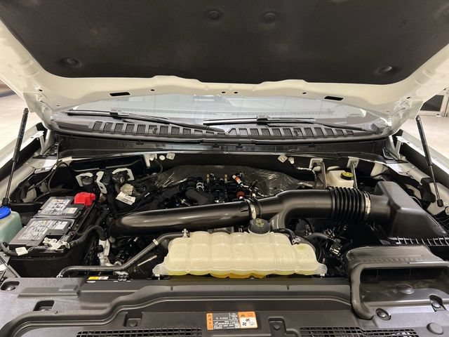 Certified 2025 Ford Expedition Max Platinum w/ Driver's Package AWD/4WD image 28