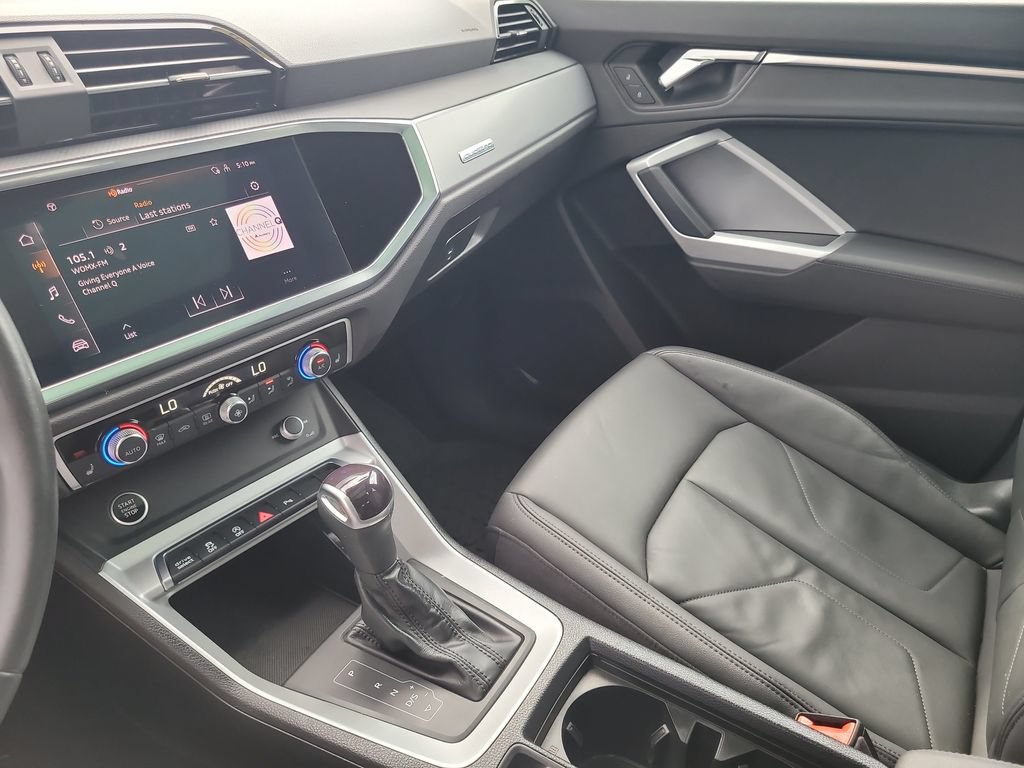 Used 2022 Audi Q3 2.0T Premium AWD/4WD image 21