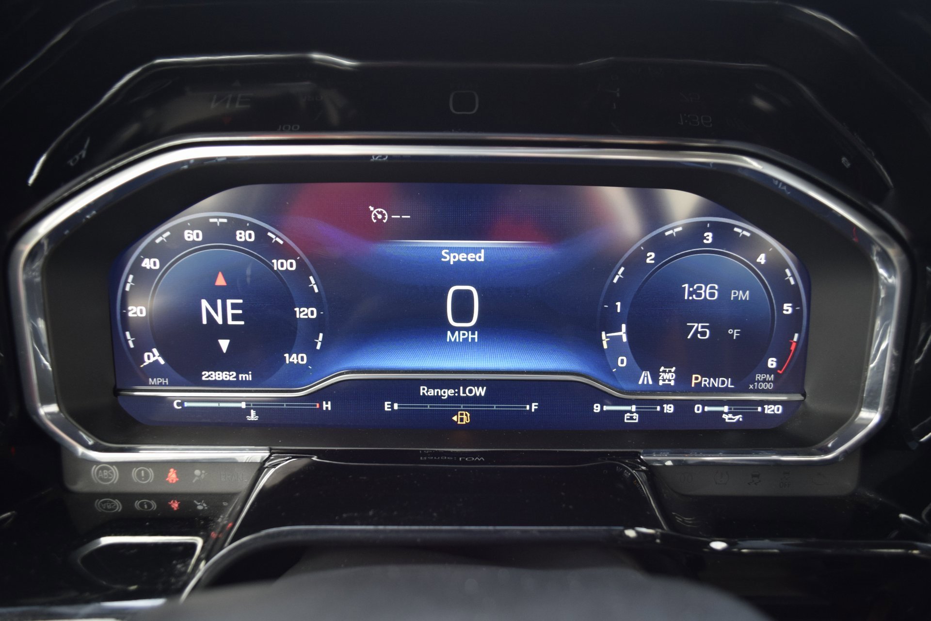 Used 2025 Chevrolet Silverado 2500 LT w/ Texas Edition image 14