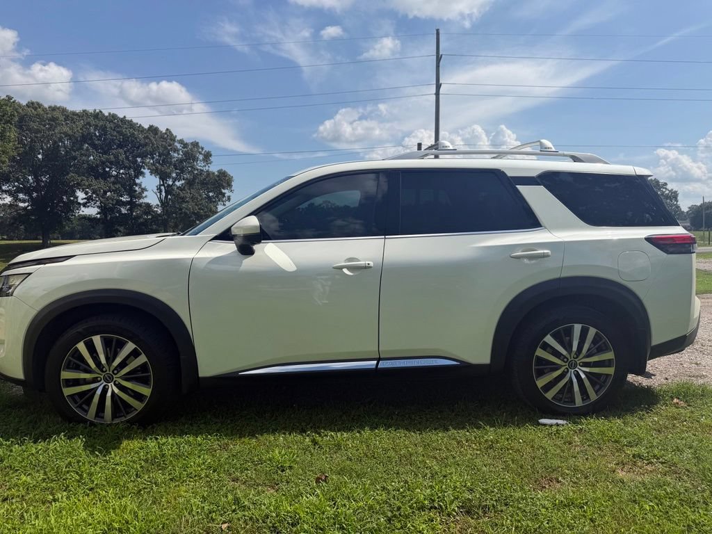 Used 2023 Nissan Pathfinder Platinum