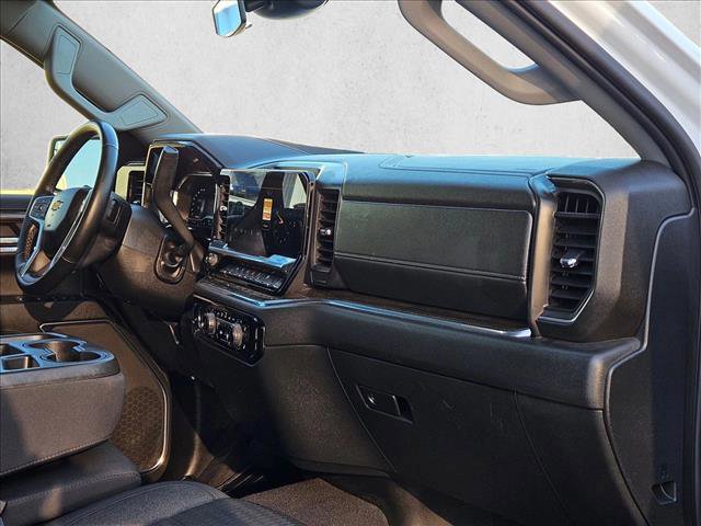 Used 2023 Chevrolet Silverado 1500 LT image 18
