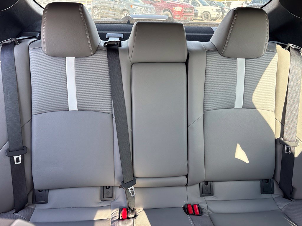 Used 2026 Toyota Camry SE FWD image 9
