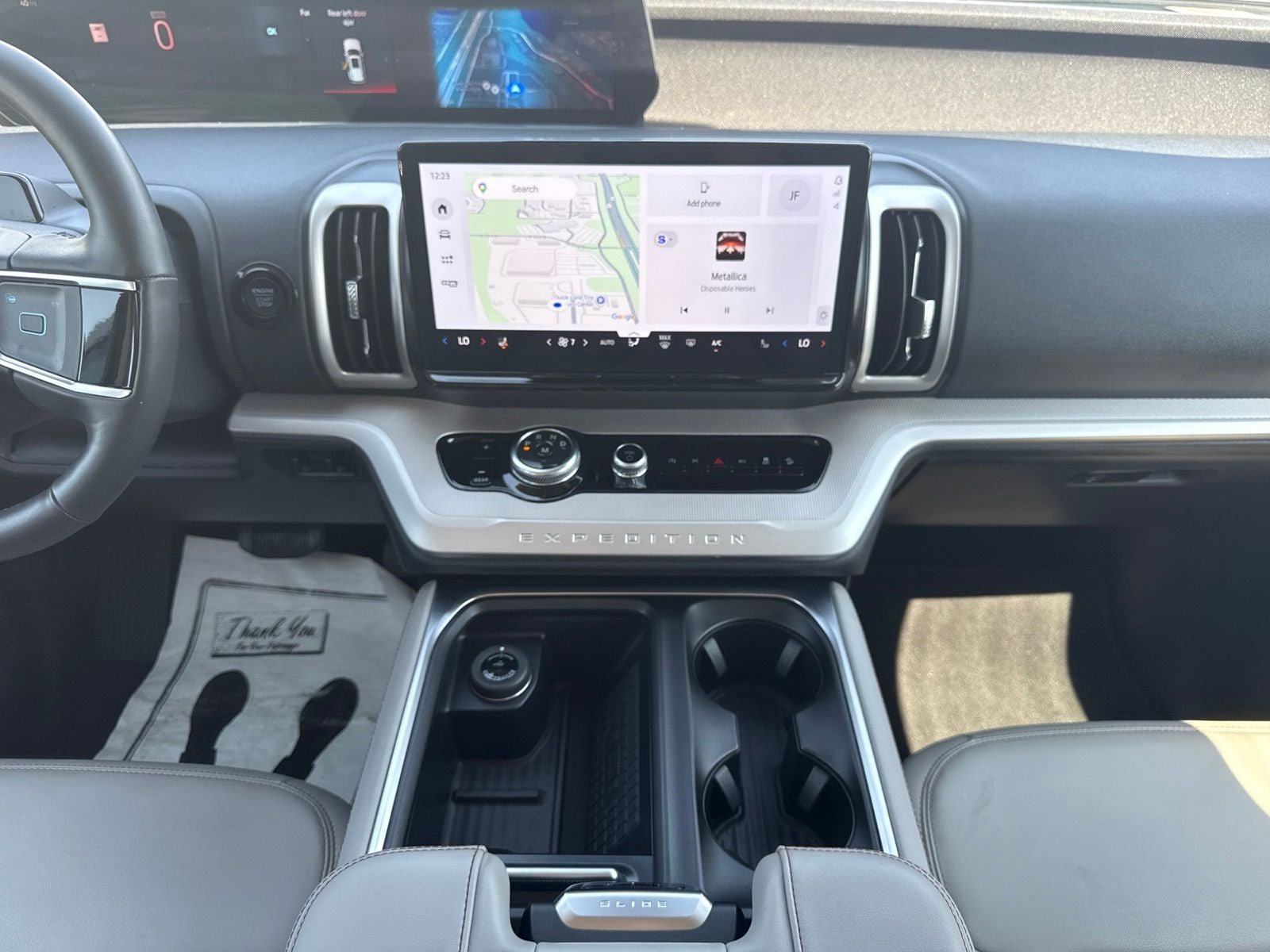 Certified 2025 Ford Expedition Active AWD/4WD image 3