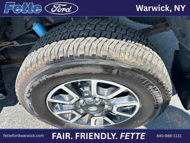 Used 2021 Toyota Tundra SR5 w/ TRD Off-Road Package AWD/4WD image 15