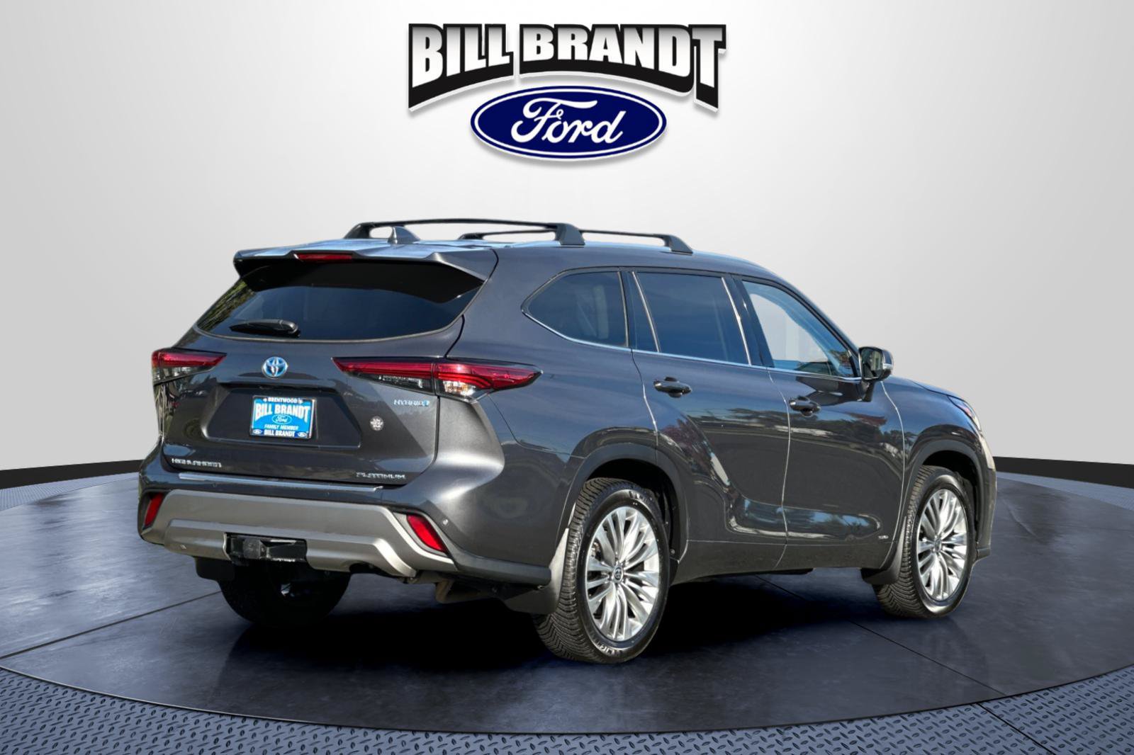 Used 2022 Toyota Highlander Platinum AWD/4WD image 3