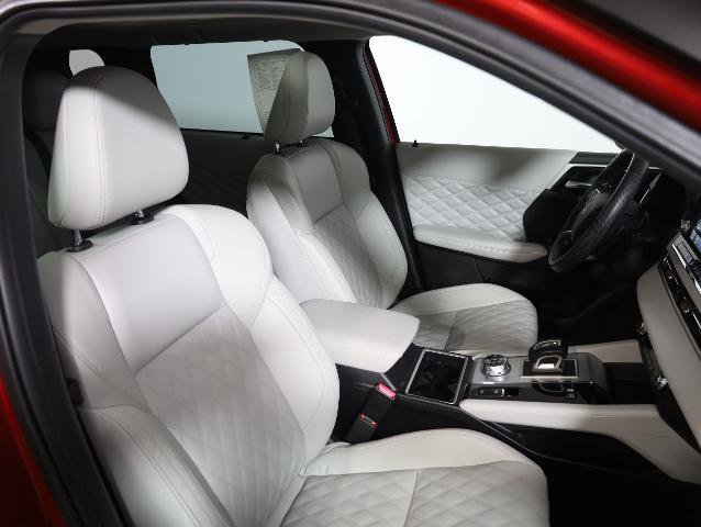 Used 2023 Mitsubishi Outlander SEL image 19