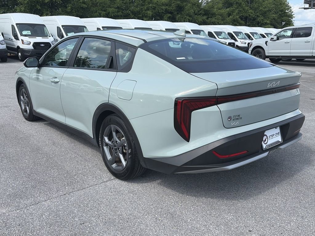 Used 2025 Kia K4 FWD image 5