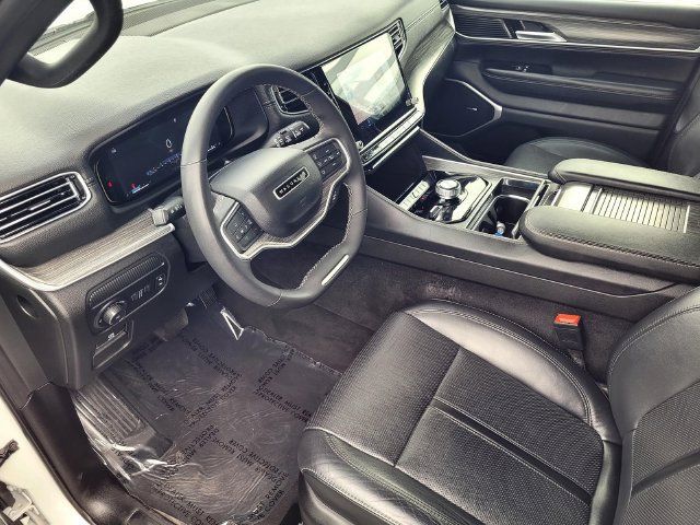 Used 2024 Jeep Wagoneer Series II AWD/4WD image 10