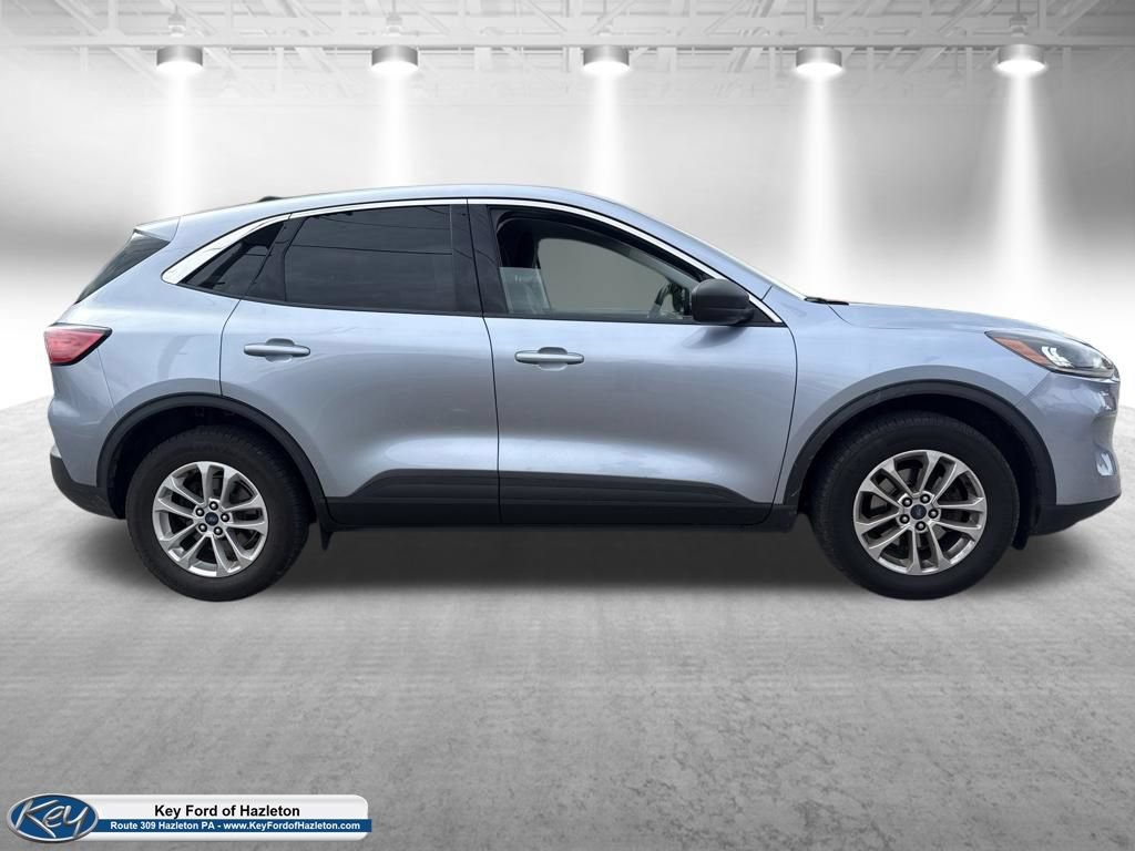 Certified 2022 Ford Escape SE w/ Convenience Package AWD/4WD image 9