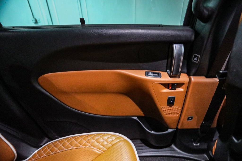 Used 2024 Chrysler Pacifica Pinnacle w/ Trailer Tow Group image 22