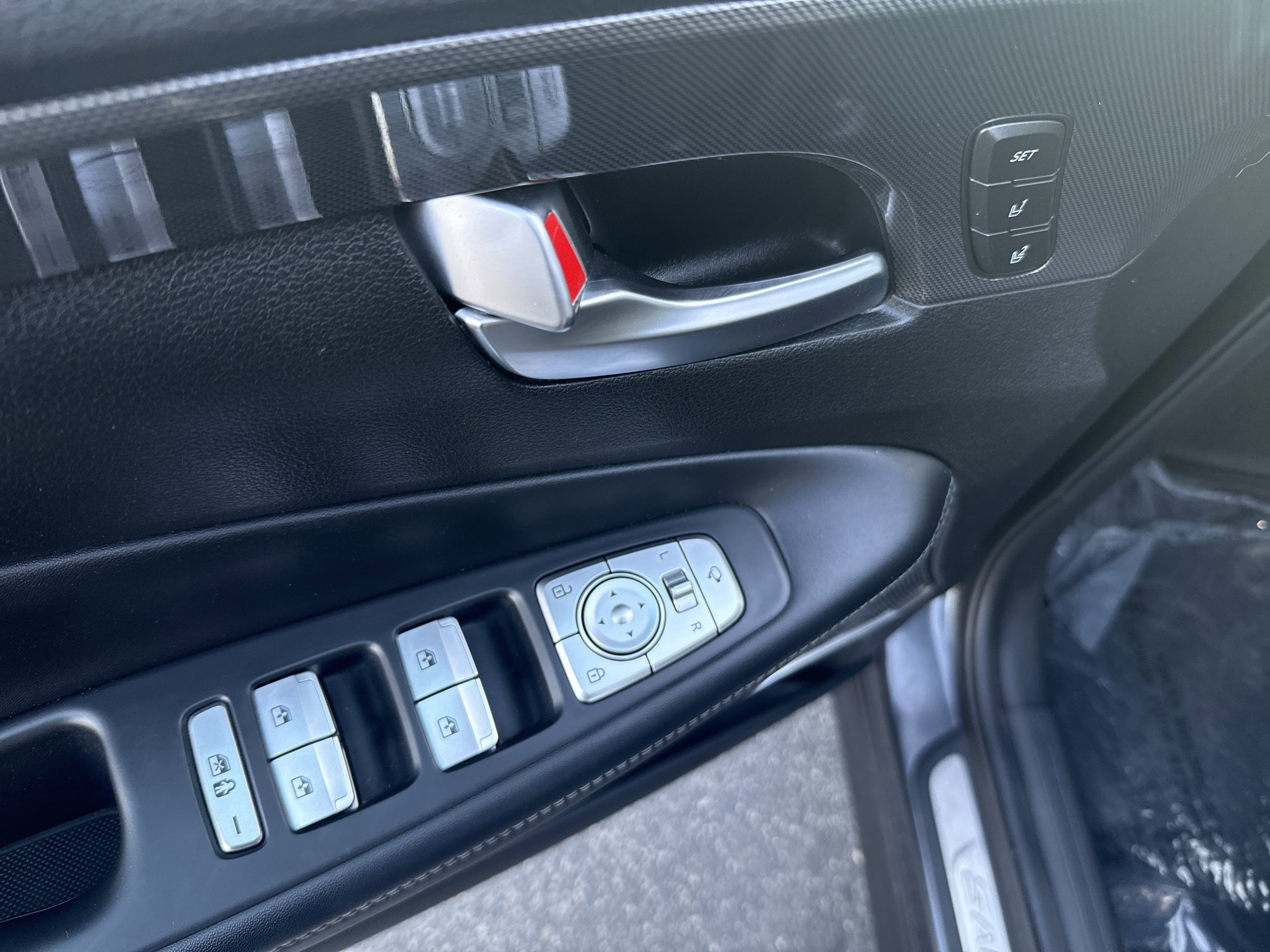 Used 2022 Hyundai Santa Fe Calligraphy image 14