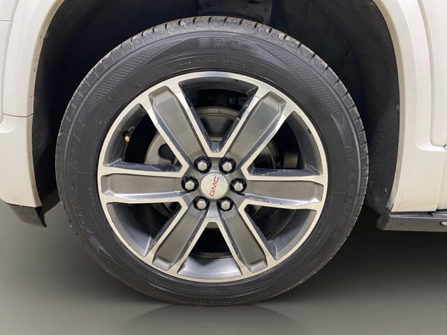 Used 2017 GMC Acadia Denali w/ Technology Package AWD/4WD image 25