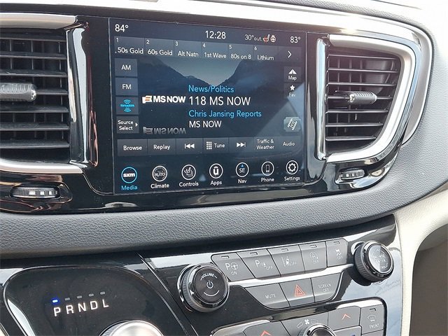 Used 2020 Chrysler Pacifica Touring-L Plus image 17