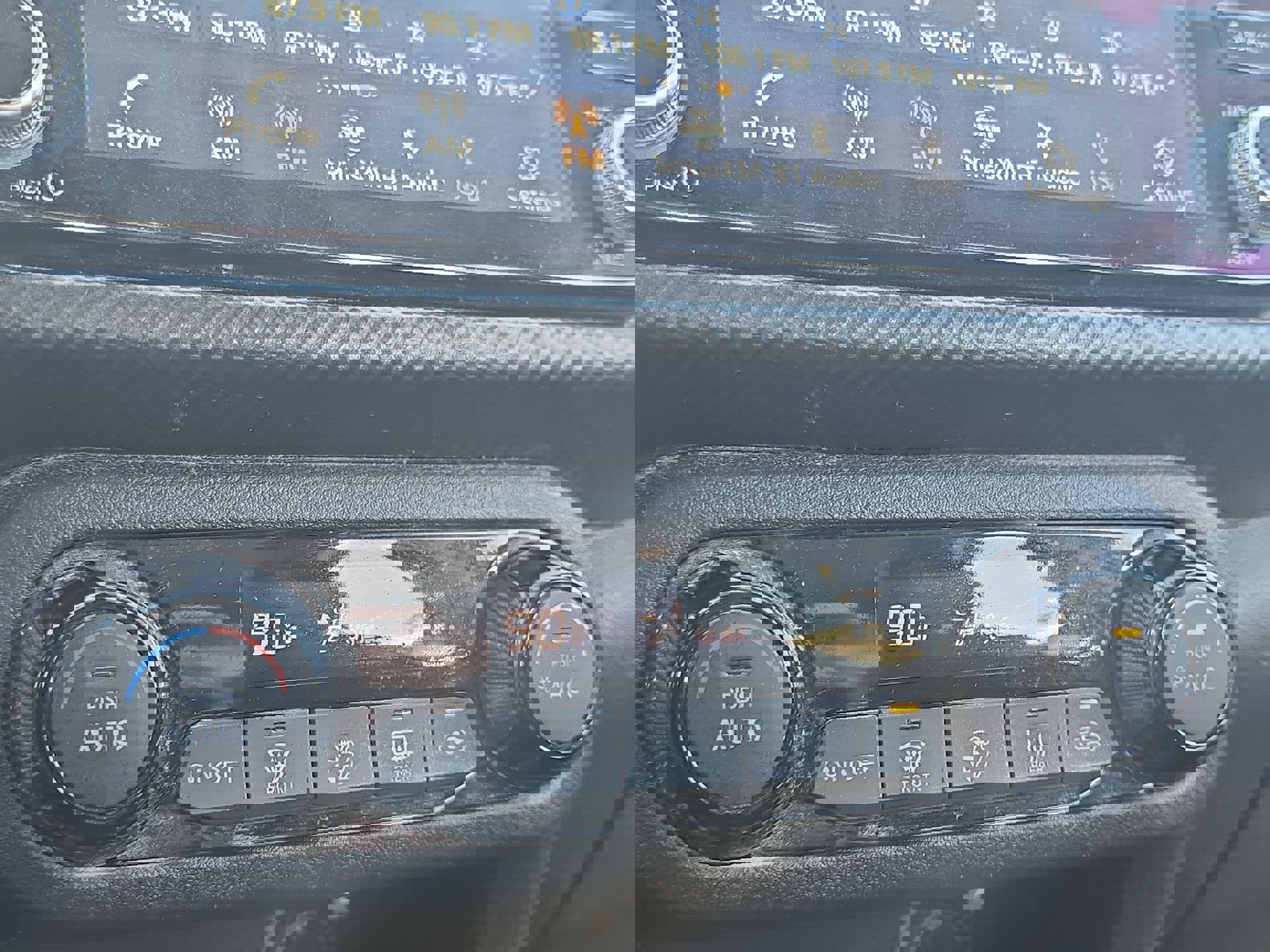 Used 2022 Nissan Kicks SV image 16