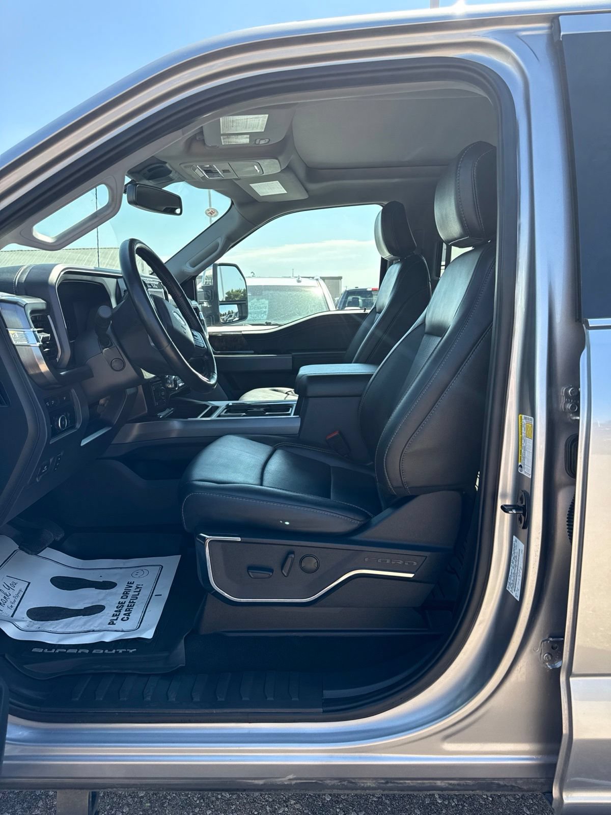 Certified 2023 Ford F250 Lariat w/ Chrome Package AWD/4WD image 15