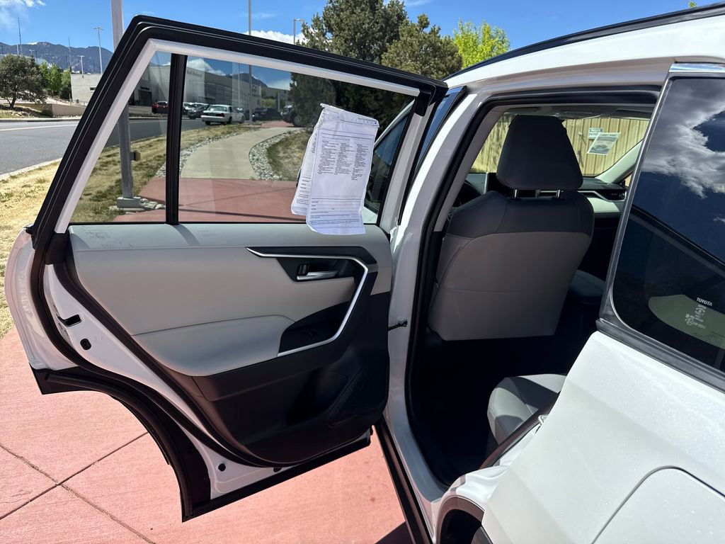 Used 2025 Toyota RAV4 XLE Premium w/ Weather Package AWD/4WD image 21