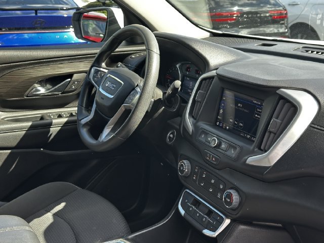 Used 2024 GMC Terrain SLE FWD image 32