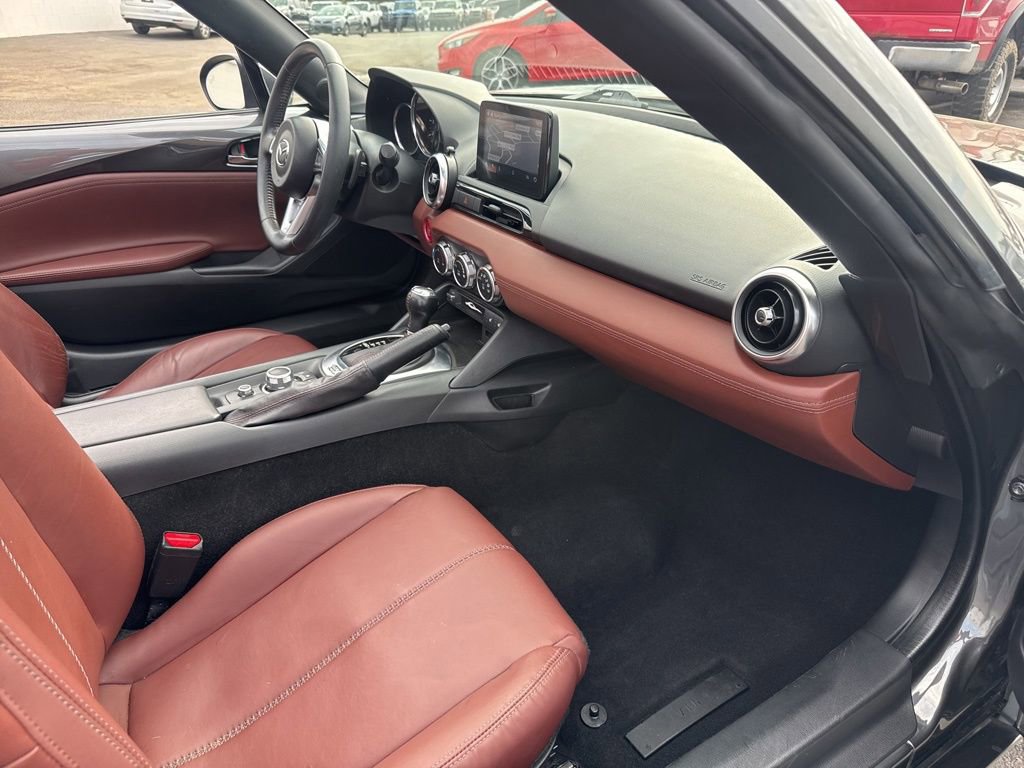 Used 2019 MAZDA MX-5 Miata RF Grand Touring image 25