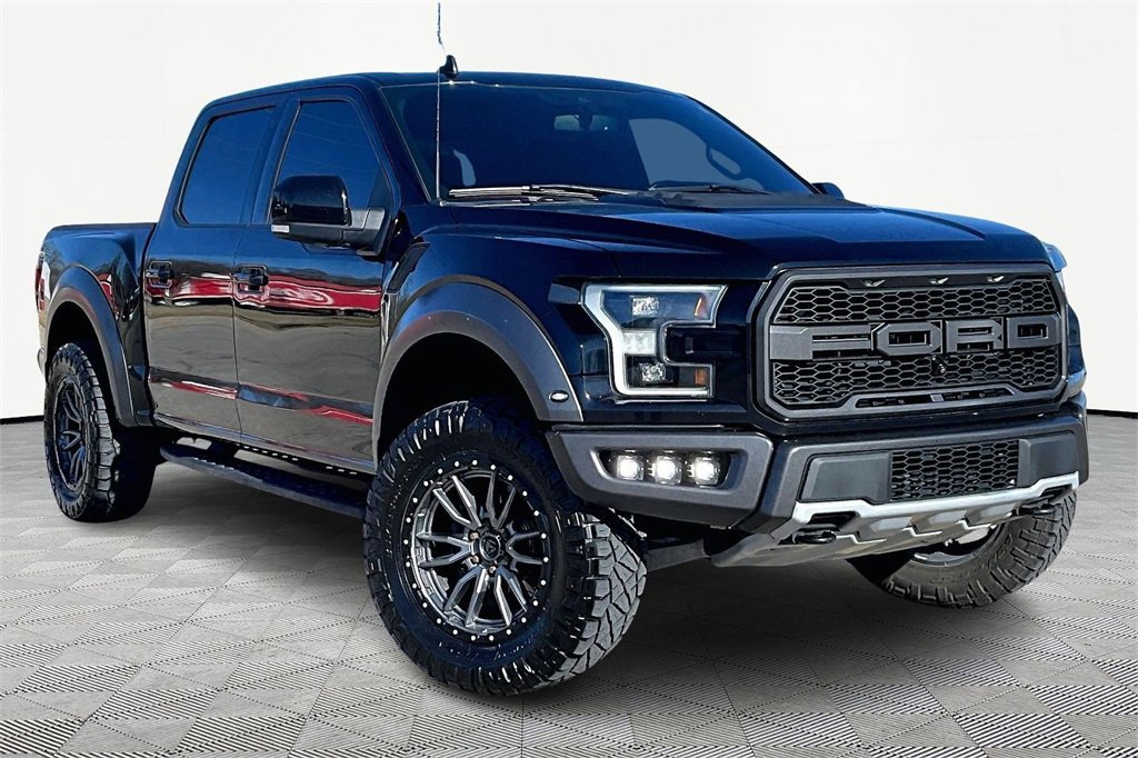 Certified 2019 Ford F150 Raptor w/ Equipment Group 802A Luxury image 12