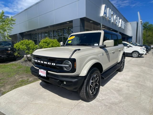 Certified 2025 Ford Bronco Outer Banks AWD/4WD image 4
