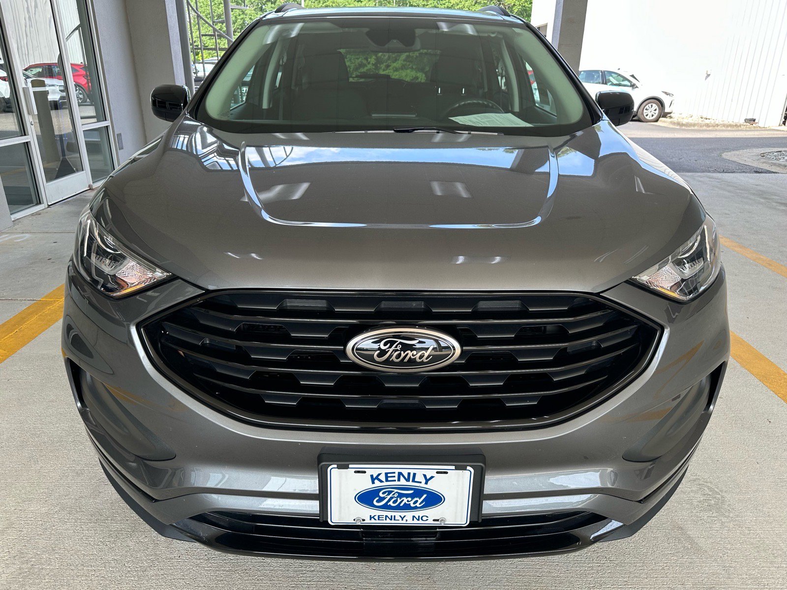 Certified 2024 Ford Edge SE w/ Black Appearance Package AWD/4WD image 7