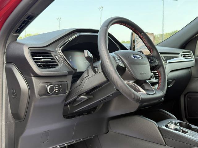 Certified 2026 Ford Escape ST-Line w/ Cold Weather Package AWD/4WD image 12