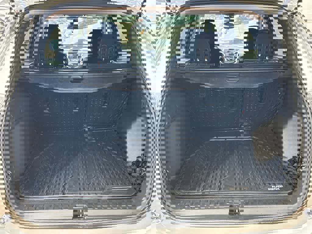 Used 2020 Chevrolet Equinox LT w/ LPO, Floor Liner Package image 16