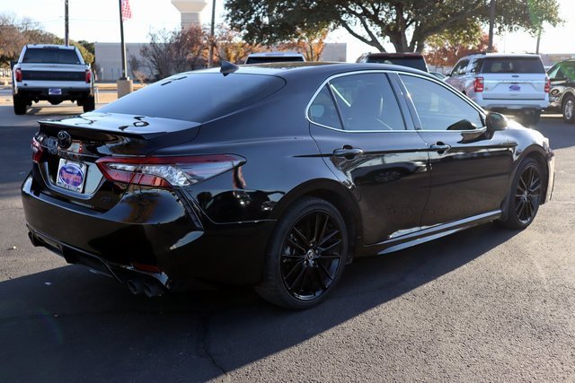 Used 2021 Toyota Camry XSE image 12