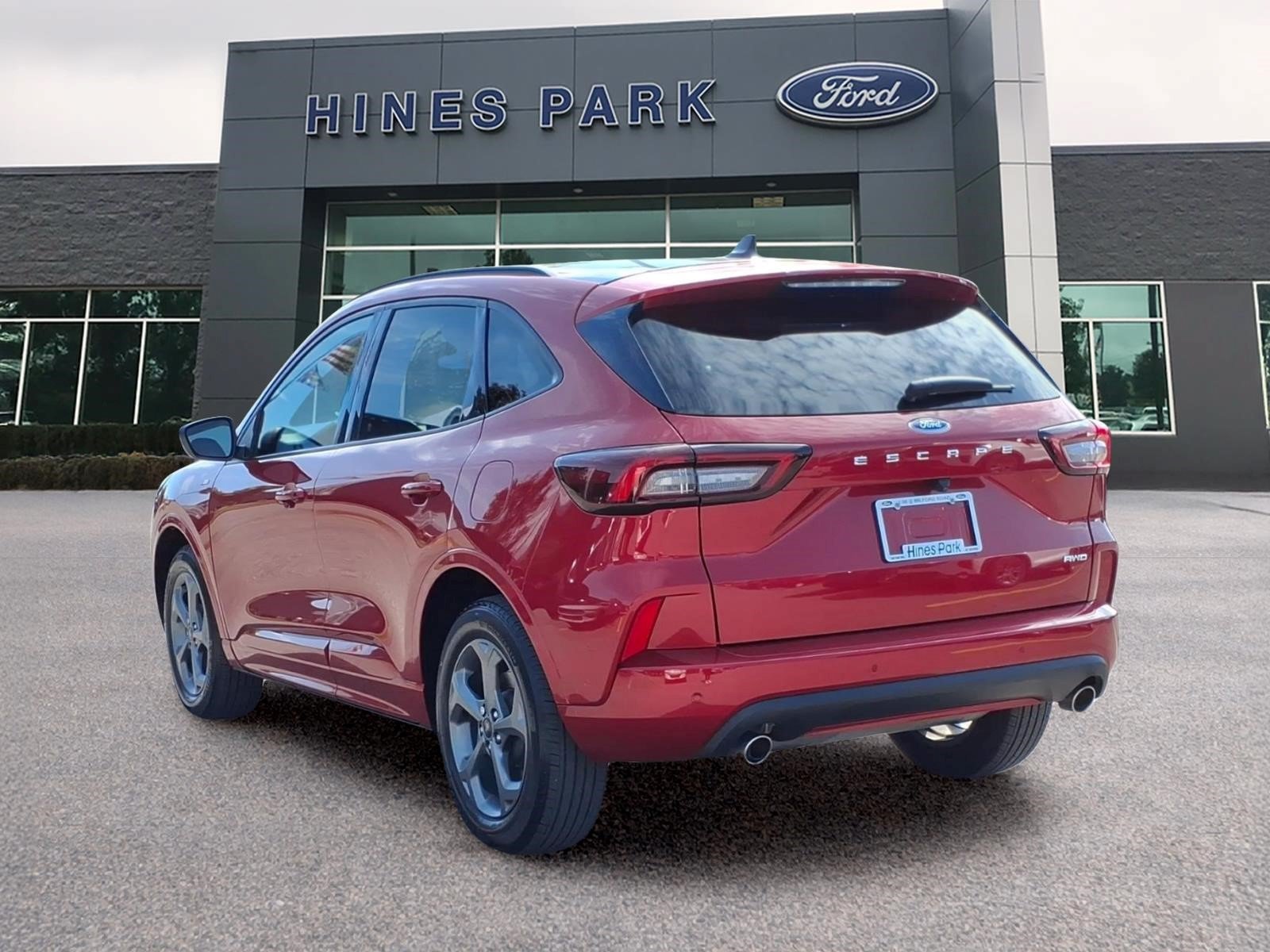 Certified 2023 Ford Escape ST-Line w/ Tech Pack #1 AWD/4WD image 5