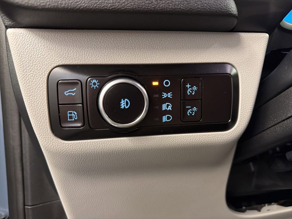 Certified 2023 Ford Escape Platinum AWD/4WD image 23