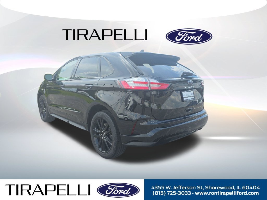 Certified 2023 Ford Edge ST-Line AWD/4WD image 2