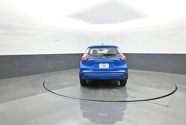Used 2023 Nissan Kicks S FWD image 6