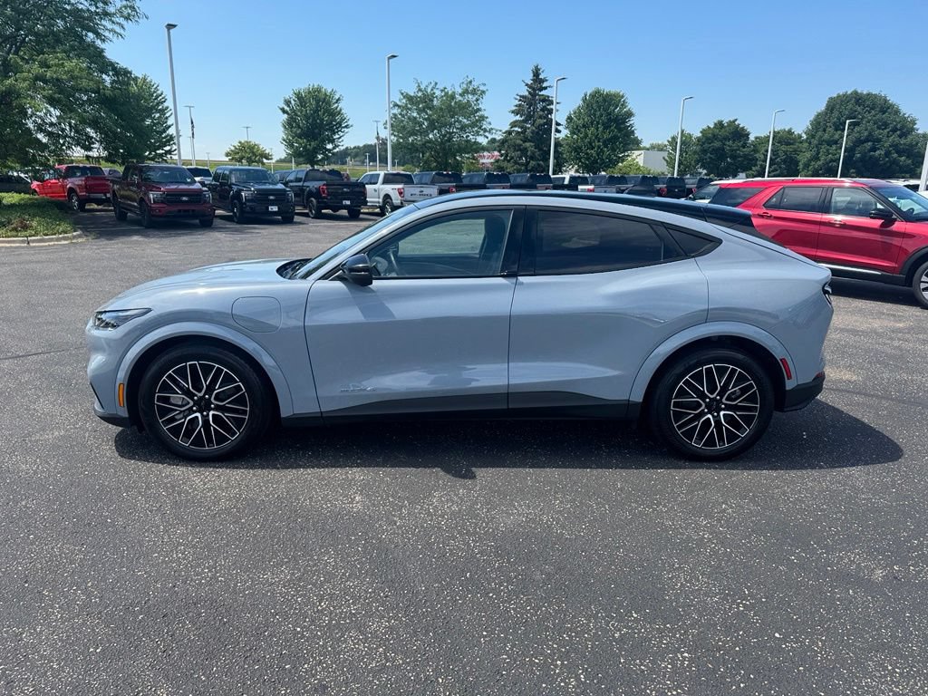 Certified 2025 Ford Mustang Mach-E Premium AWD/4WD image 4