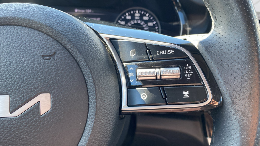 Used 2022 Kia Seltos SX w/ Sunroof Package AWD/4WD image 23