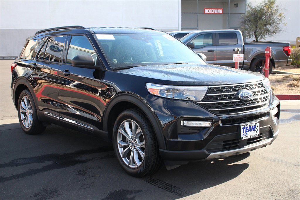 Certified 2023 Ford Explorer XLT w/ Equipment Group 202A image 9