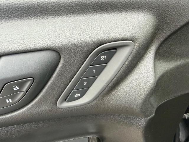 Used 2021 GMC Acadia SLT w/ Technology Package AWD/4WD image 23