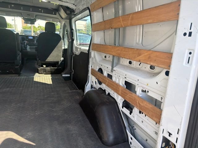 Certified 2023 Ford Transit 250 Low Roof w/ Exterior Upgrade Package RWD image 10