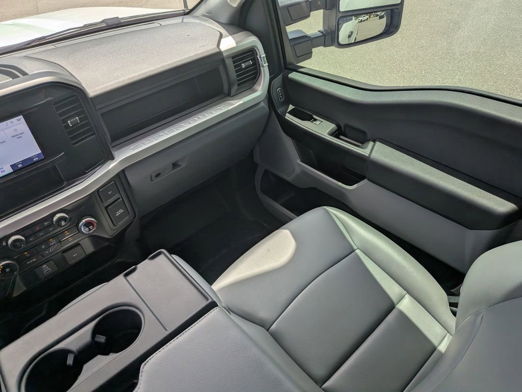 Certified 2025 Ford F350 XL w/ XL Chrome Package AWD/4WD image 18