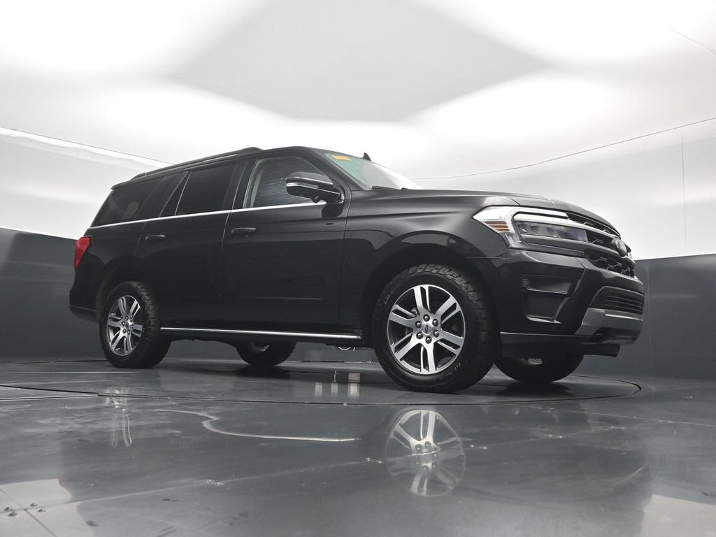 Certified 2023 Ford Expedition XLT AWD/4WD image 4