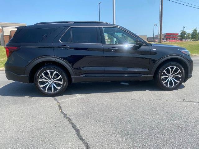Certified 2026 Ford Explorer ST-Line AWD/4WD image 8