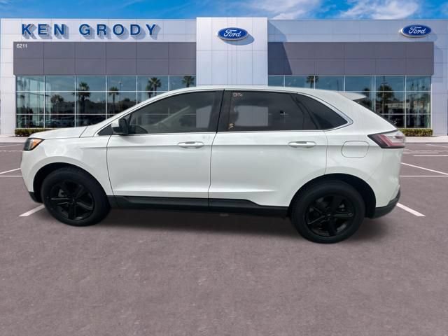 Certified 2023 Ford Edge SEL w/ Convenience Package AWD/4WD image 4