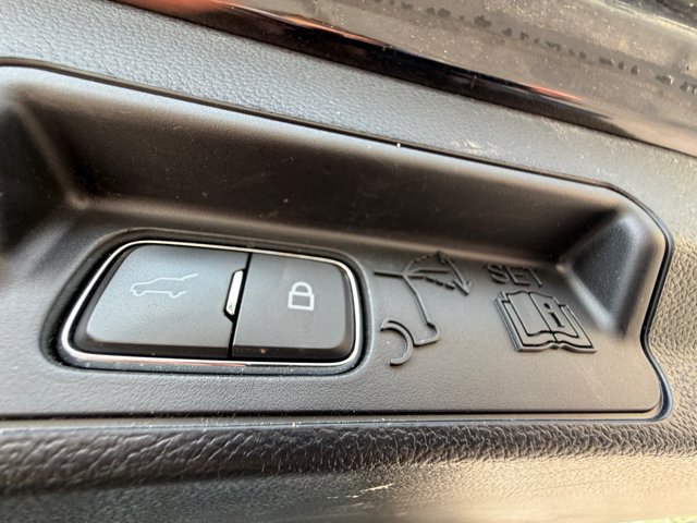 Certified 2022 Ford Explorer XLT w/ Equipment Group 202A AWD/4WD image 31