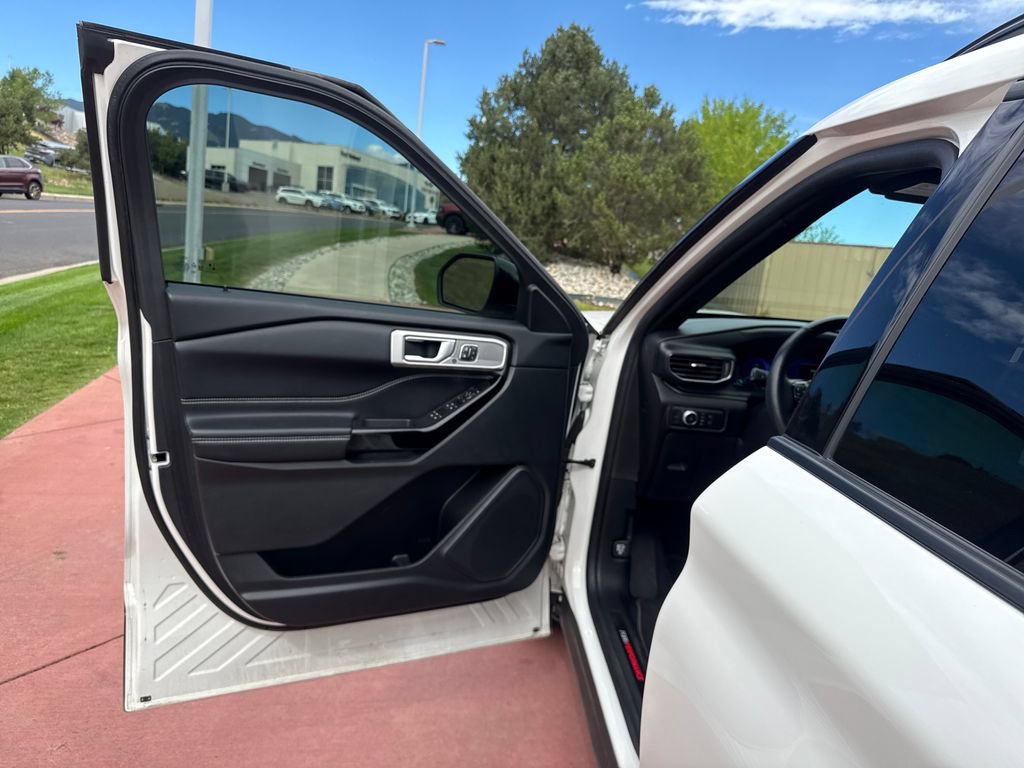 Certified 2022 Ford Explorer ST w/ Equipment Group 401A AWD/4WD image 12