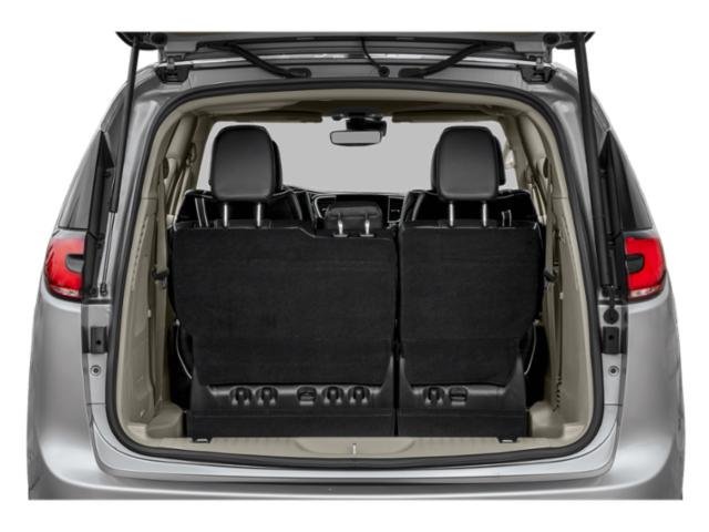 Used 2024 Chrysler Pacifica Limited w/ S Appearance Package image 13