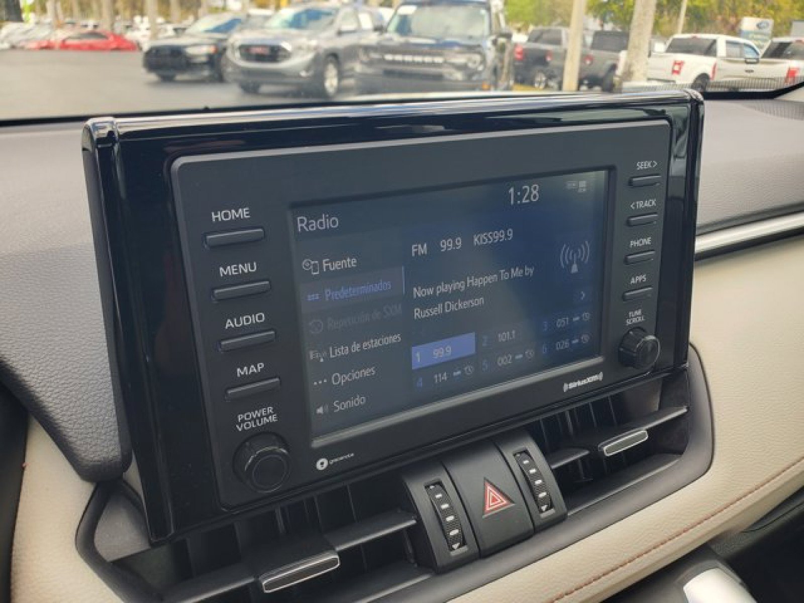 Used 2021 Toyota RAV4 XLE Premium image 23