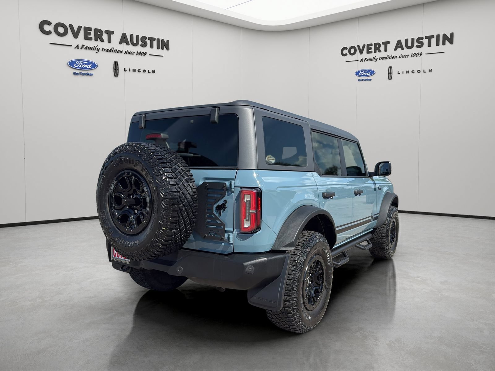 Certified 2023 Ford Bronco Wildtrak AWD/4WD image 5