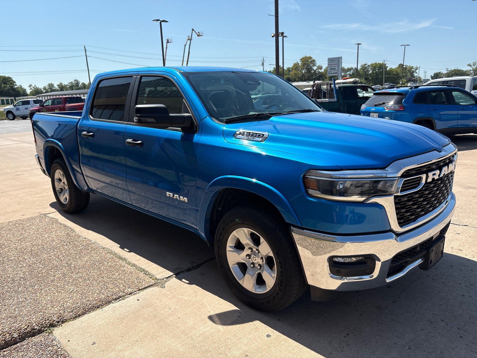 Used 2025 RAM 1500 Big Horn AWD/4WD image 7