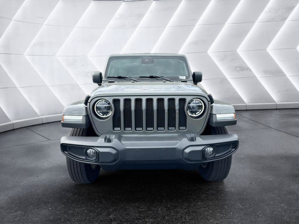 Used 2020 Jeep Wrangler Unlimited Sahara AWD/4WD image 2